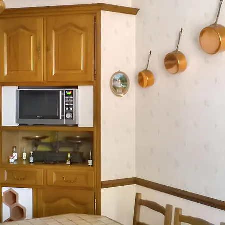 Holiday home Maison Confortable A Avec Jardin Et Terrasse Le Mans
